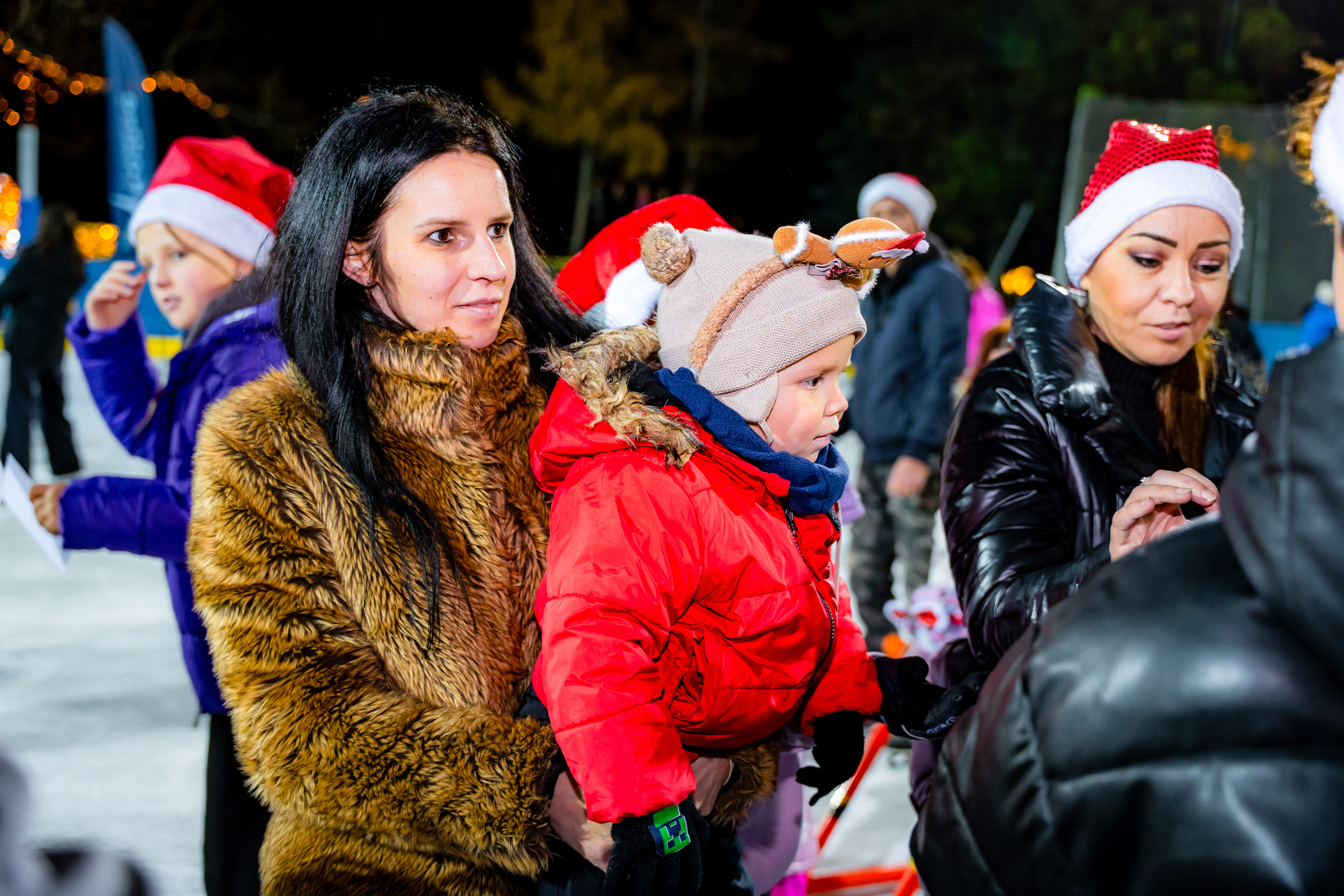 Otvorenie ladovej plochy v Mestskom parku-15